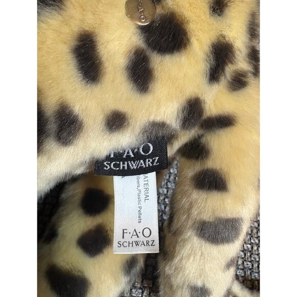 FAO Schwarz Stuffed Cheetah 21" Long (approx) - Picture 8 of 10